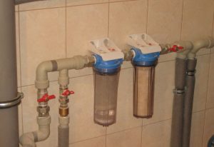 Установка проточного фильтра для воды в Краснообске